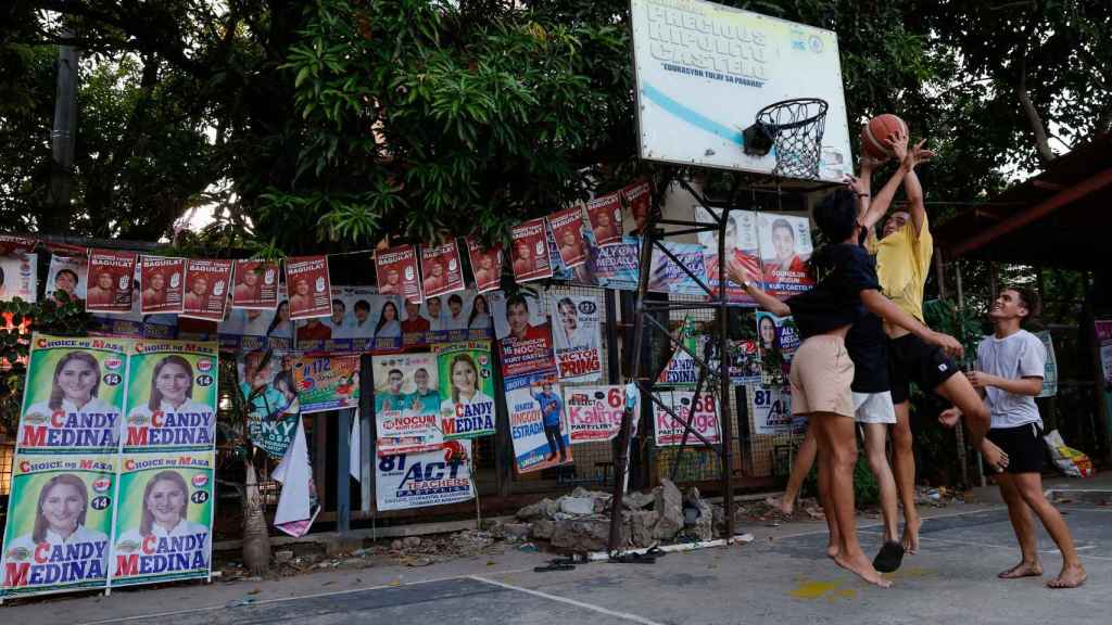 Elecciones en Manila.