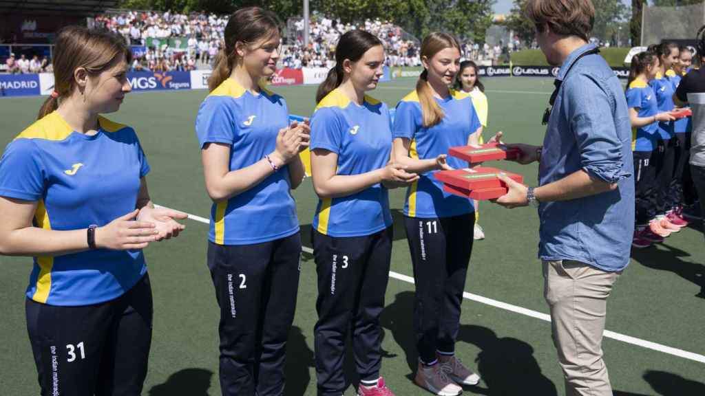 Acto en homenaje a la selección femenina Sub21 de hockey de Ucrania