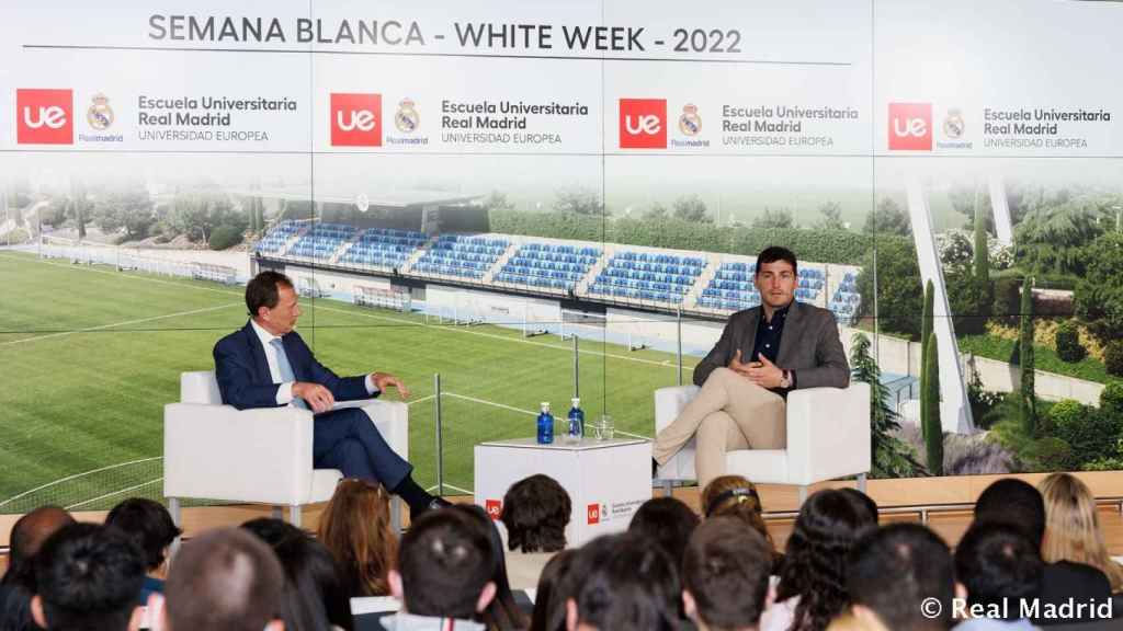 Iker Casillas, en la Semana Blanca de Escuela Universitaria Real Madrid Universidad Europea