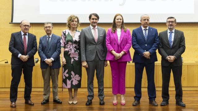 Quiñones preside la toma de posesión de los altos cargos de su departamento