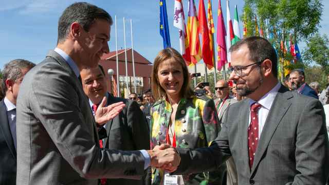 Pedro Sánchez, este miércoles en Ciudad Real a su llegada a FENAVIN. Foto: Junta de Comunidades de Castilla-La Mancha.