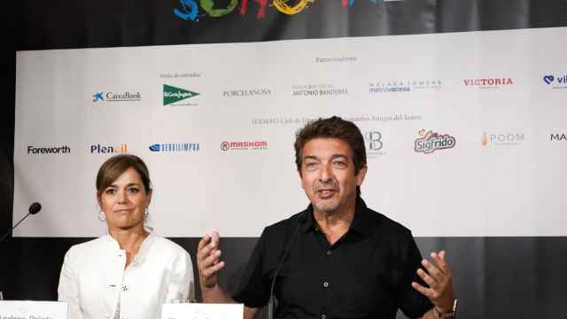 Ricardo Darín y Andrea Pietra durante la rueda de prensa en el Teatro del Soho.