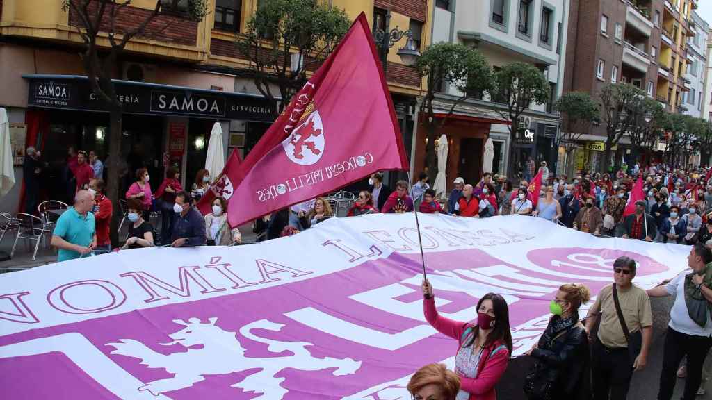 Pancarta durante la manifestación en León