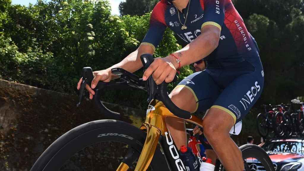 Richard Carapaz durante una etapa del Giro de Italia 2022