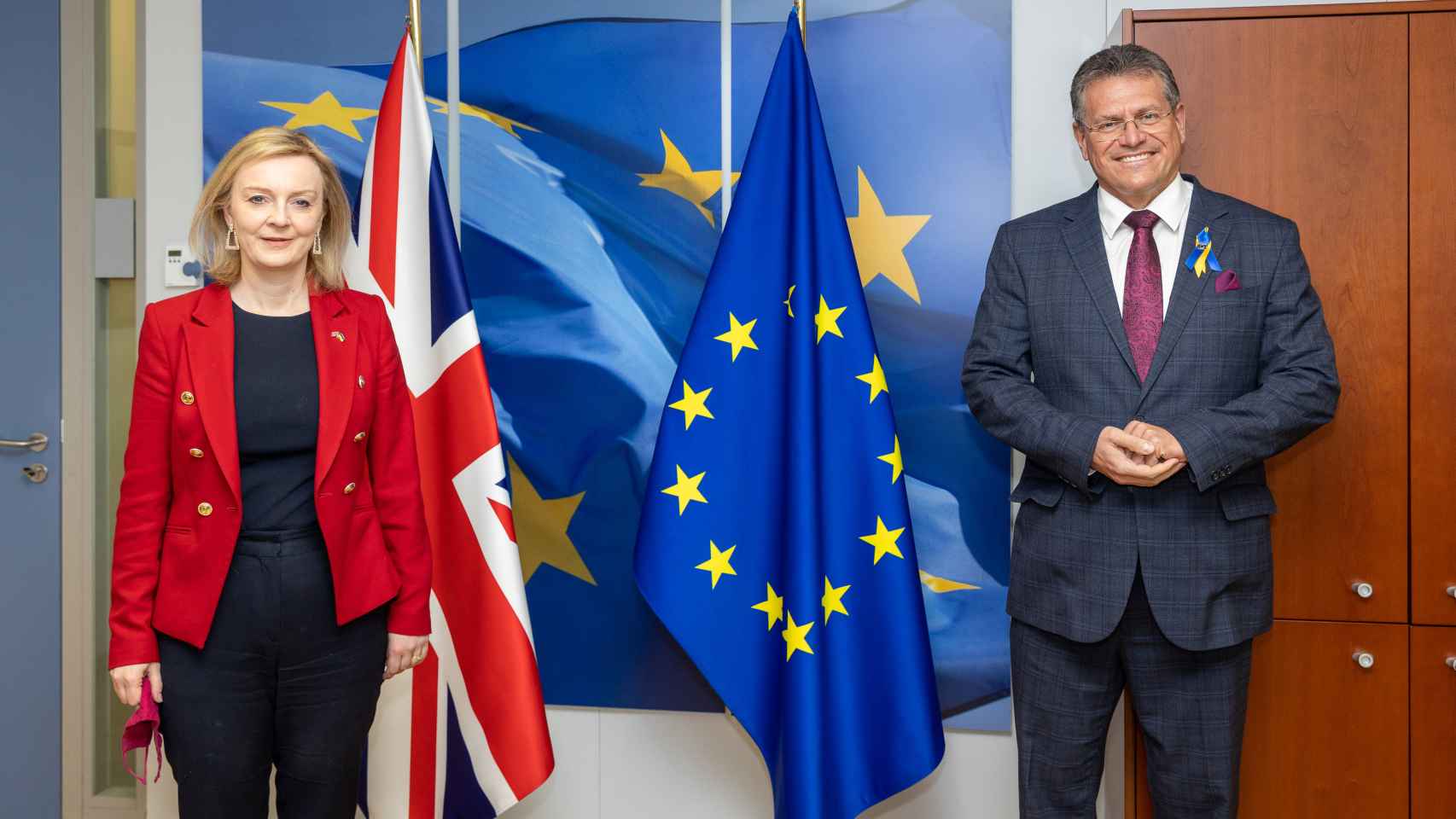 La ministra de Exteriores británica, Liz Truss, y el vicepresidente de la Comisión, Maros Sefcovic, durante una reciente reunión en Bruselas