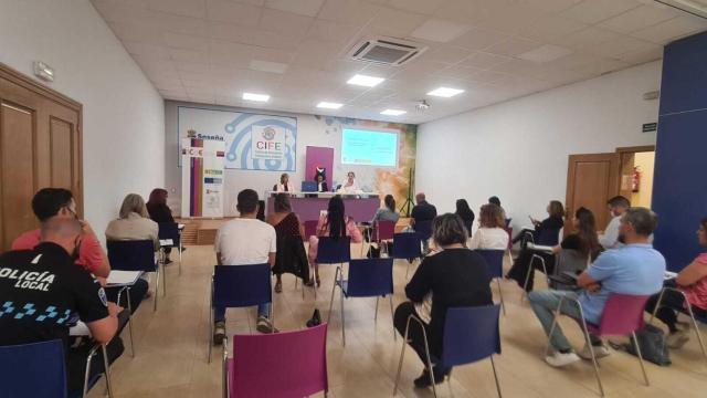 Jornada Formativa  para profesionales en materia  de Ciberviolencia y ciberacoso en la localidad toledana de Seseña