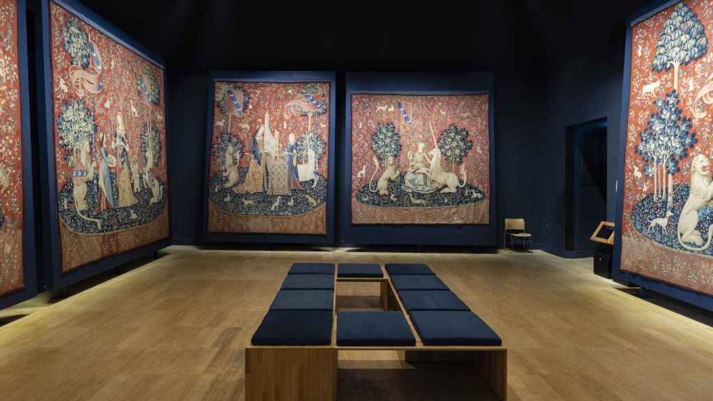 Sala donde se muestra el conjunto de tapices 'La dama y el unicornio'. Foto: Museo de Cluny © Alexis Paoli, OPPIC