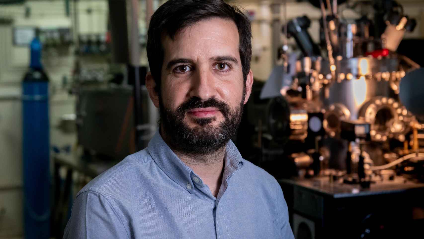 El físico español que logra 'quemar' tumores: "España hace buena ciencia, y  sería aún mejor sin burocracia"
