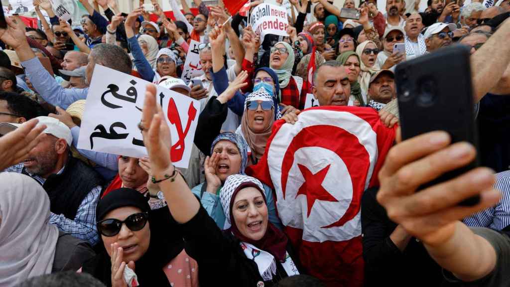 Protesta en Túnez contra el presidente.