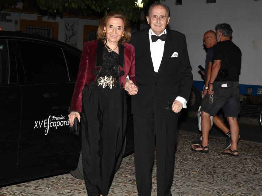 Jaime Peñafiel, junto a su esposa, Carmen.