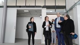 Rocío Lucas visita la nueva Escuela de Arte en Valladolid.