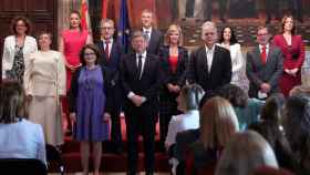Foto de los 12 integrantes del Gobierno de Ximo Puig difundida por la Generalitat Valenciana. EE