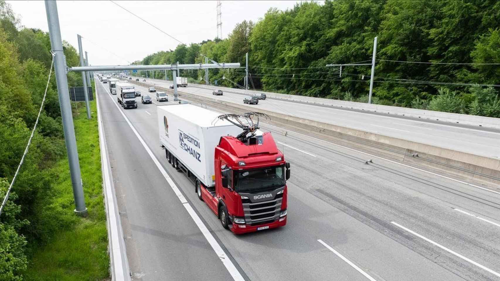 Imagen de una autopista electrificada en Alemania.