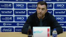 Pablo Guede durante la rueda de prensa posterior a la victoria en Tenerife