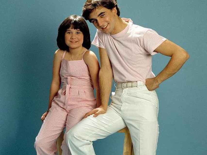 El extinto dúo de 'Enrique y Ana' posando en una imagen promocional de la época.