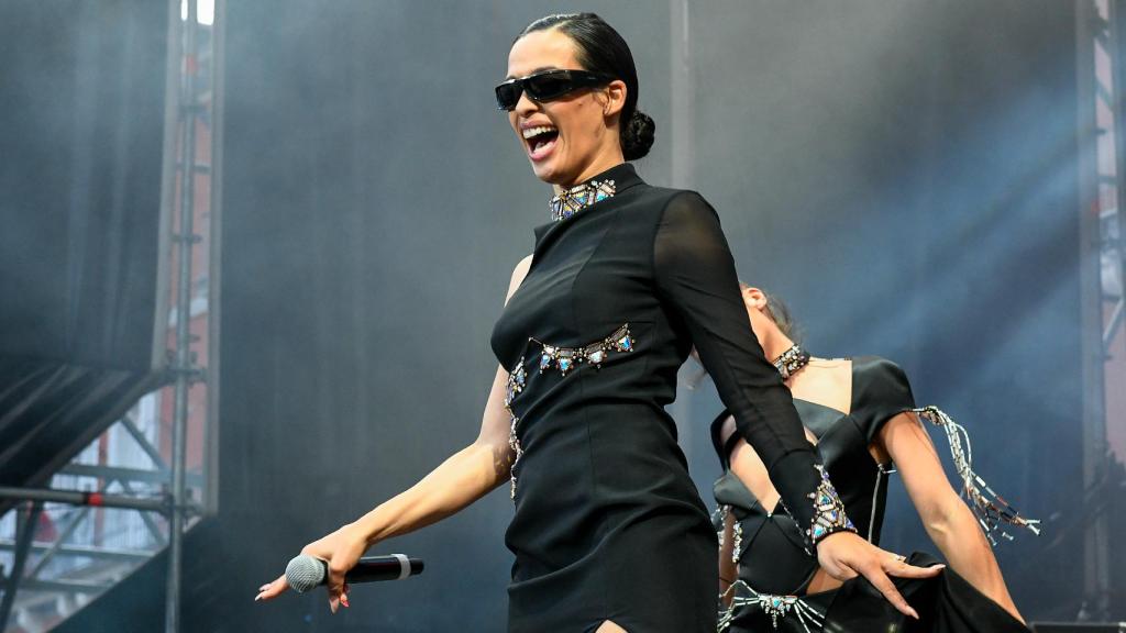 Chanel y sus polémicas gafas de sol de Carolina Herrera y Prada son lo más  buscado en Google