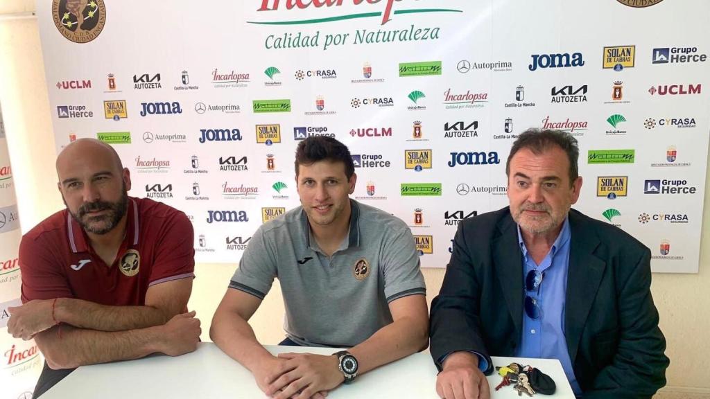 Rueda de prensa de despedida de Doldán. Foto: Incarlopsa Cuenca.
