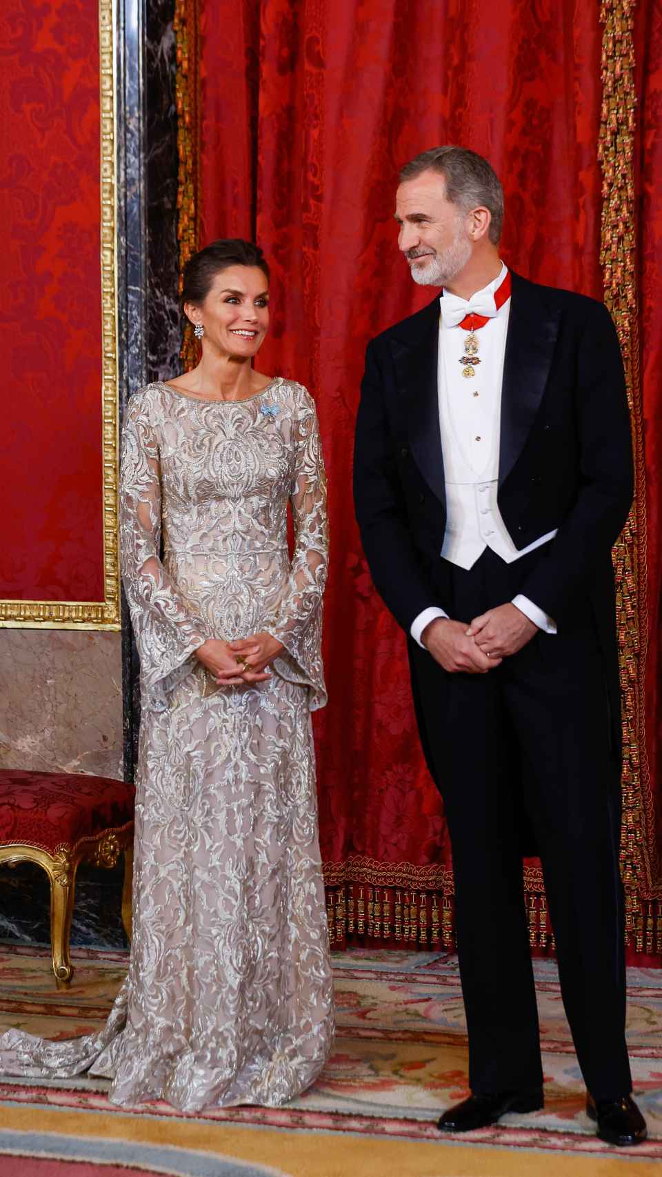 Los reyes de España, Felipe VI y Letizia, en la cena de gala ofrecida este martes 17 de mayo.