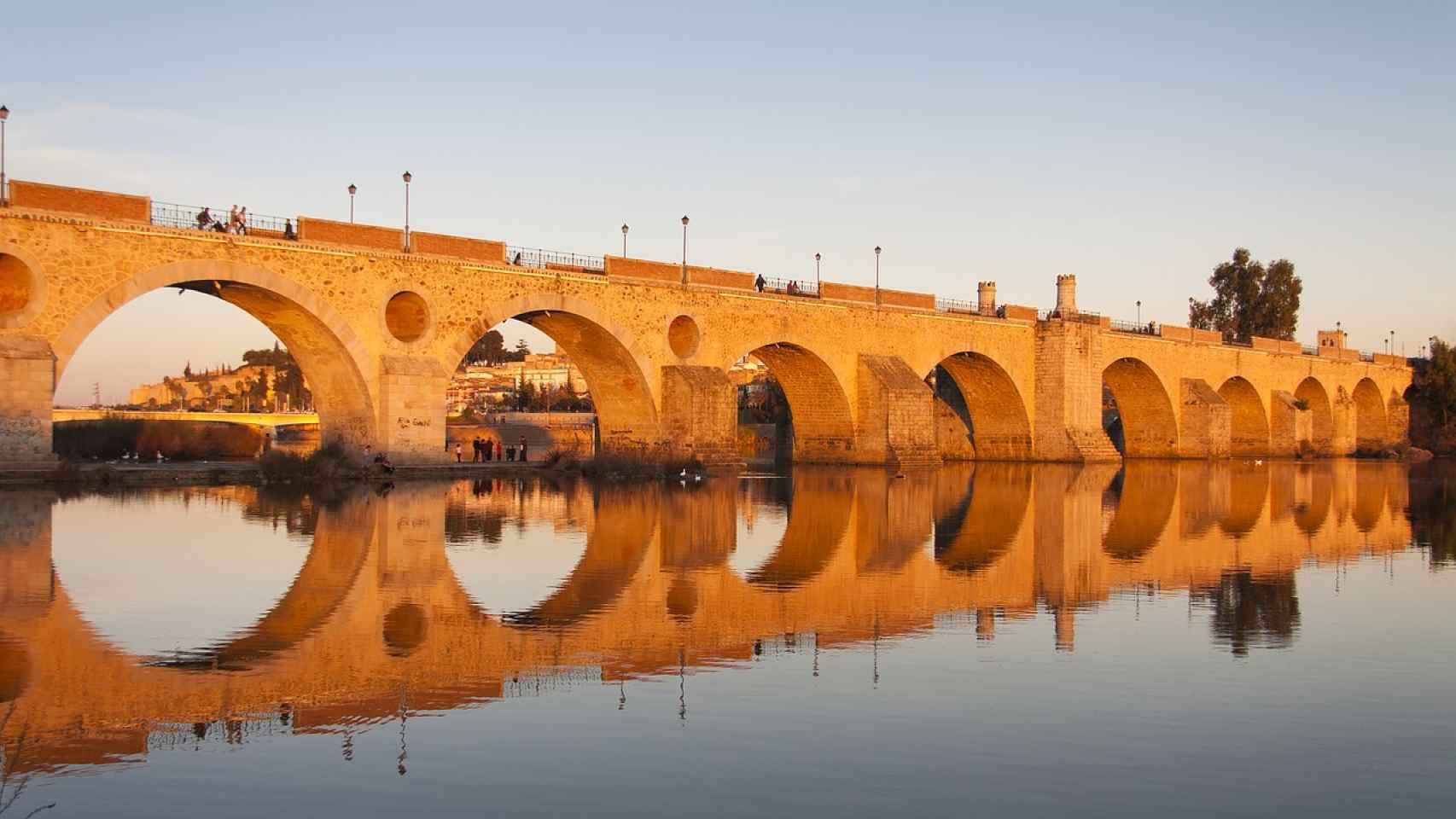 Puente sobre el Guadiana en Badajoz
