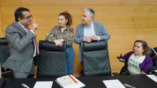 Los procuradores socialistas Juan Luis Cepa, Virginia Jiménez y Noelia Frutos, durante la comparecencia del consejero de Agricultura, este miércoles en las Cortes.