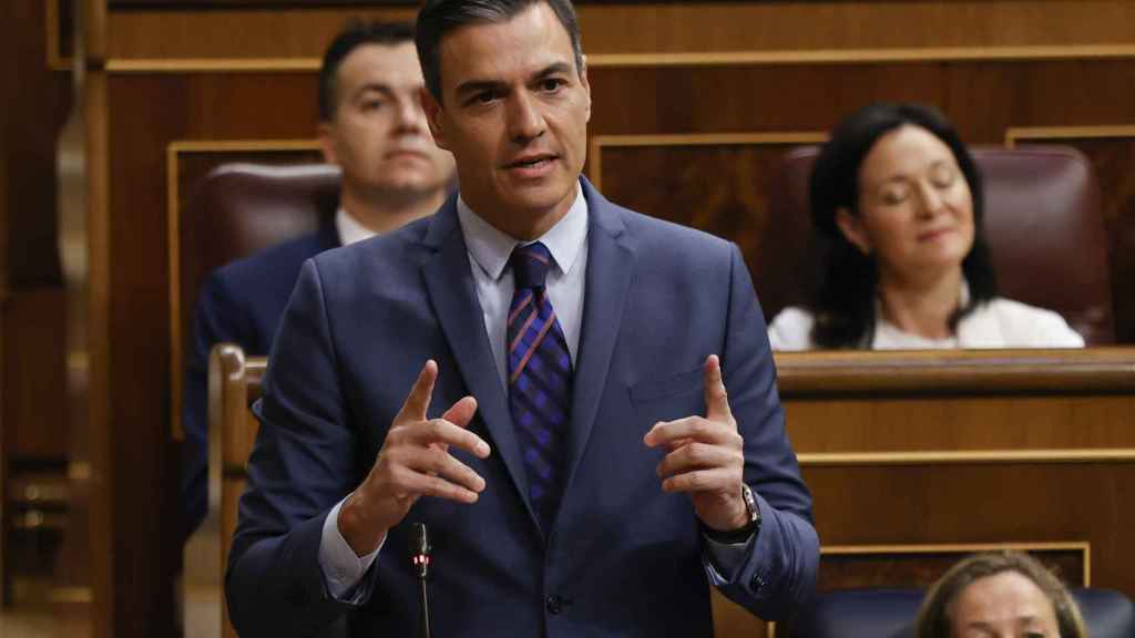 Pedro Sánchez, durante su intervención en la sesión de control.
