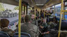 Guerra Rusia - Ucrania, última hora en directo | Los comandantes ucranianos de más alto nivel aún no han salido de Azovstal, según el líder prorruso del Donbás