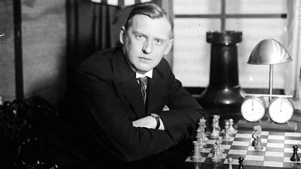 El ajedrecista Alexander Alekhine.