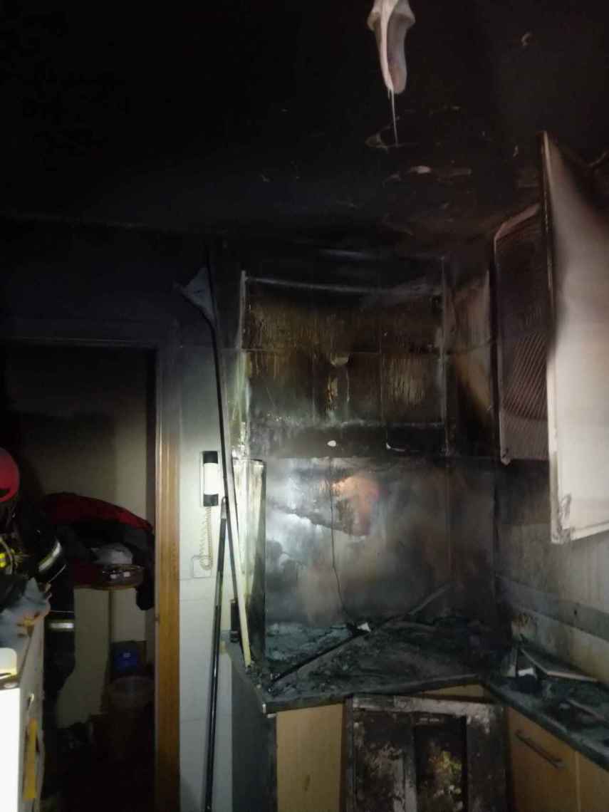 Incendio en una cocina, originado en una sarten