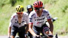 Alberto Contador y Mikel Landa durante el Tour de Francia 2017