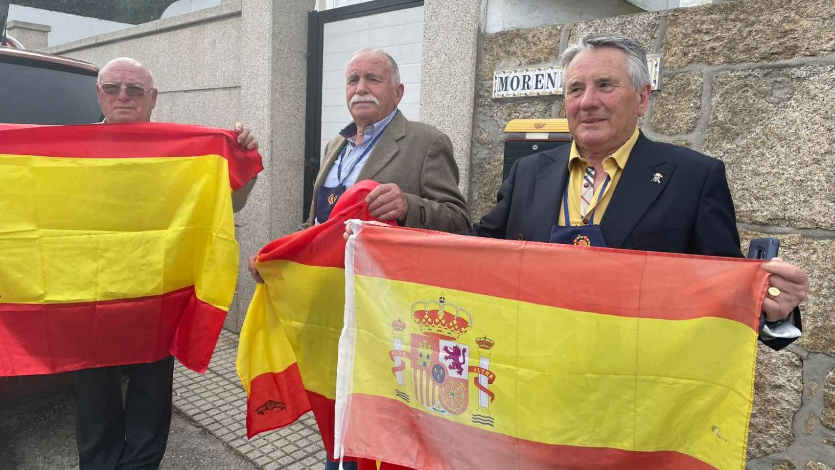 El Rey Emérito desata la ‘juancarlosmanía’ en su regreso a España después de dos años en Abu Dabi thumbnail