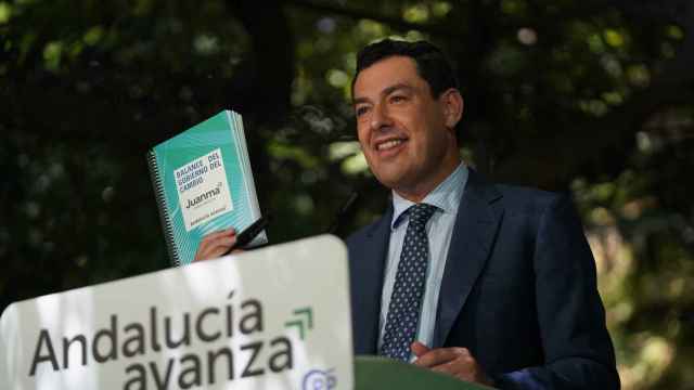 El presidente de la Junta de Andalucía, Juanma Moreno, presenta su balance de gestión.