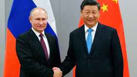 El presidente de Rusia, Vladimir Putin, con el presidente de China, Xi Jinping.