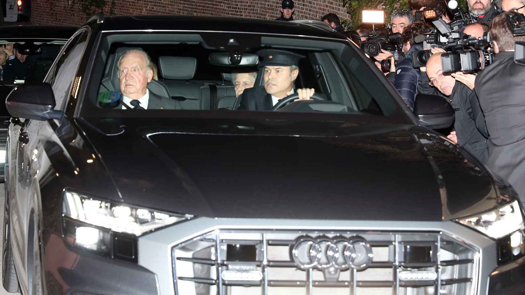 Estos son los coches en los que ha viajado el rey emérito Juan Carlos I en los últimos años