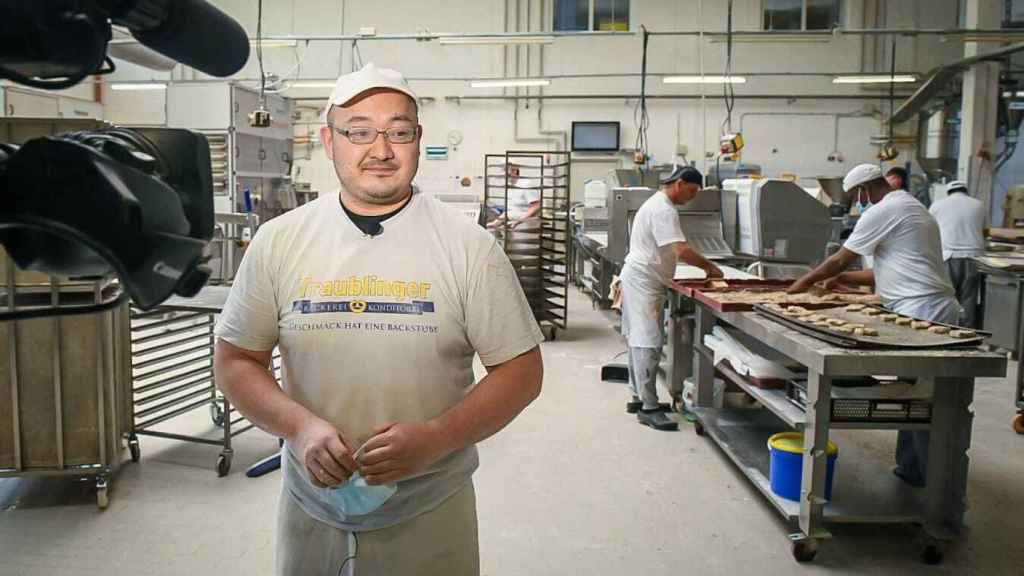 Akito Nakamura ha viajado desde Japón a Alemania para hacer una FP dual en panadería.