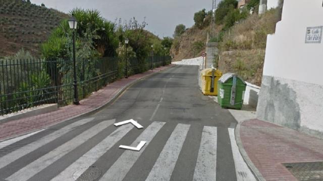 Imagen de la calle de Rincón de la Victoria (Málaga) en la que se ha producido el accidente mortal.