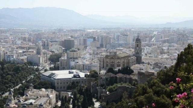 Vista de la Catedral de Málaga con el tejado a dos aguas que ahora se proyecta.