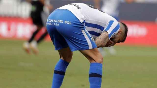 Vadillo se lamenta durante el Málaga CF-Burgos