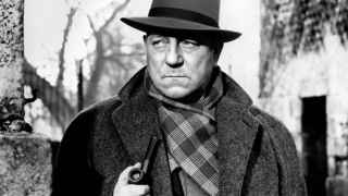 Jean Gabin en la película 'Maigret en el caso de la condesa' (1959), de Jean Delannoy
