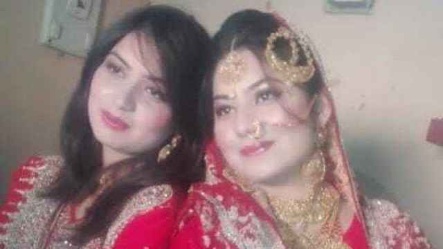 Las dos hermanas asesinadas en Pakistán.