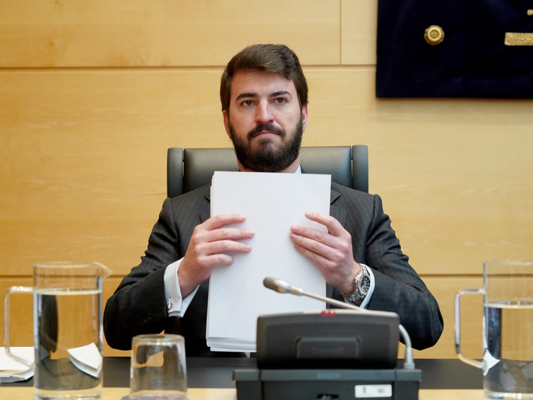 El vicepresidente de la Junta, Juan García-Gallardo, antes de su intervención de este lunes en las Cortes para presentar su programa.