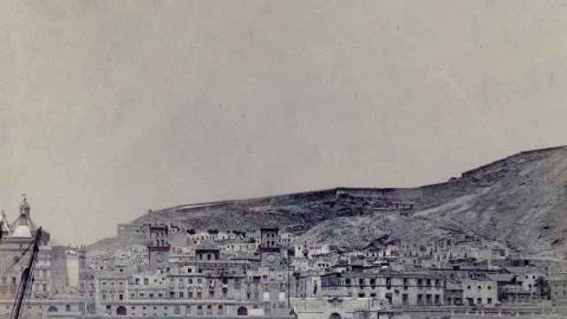 Vistas de Alicante en el momento en el que Isabel II visitó la ciudad.