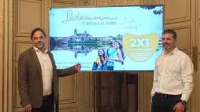 El concejal de Turismo, Fernando Castaño, y el responsable de la plataforma, Ricardo Criado