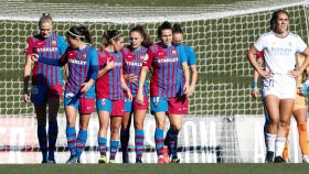 Las jugadoras del Barcelona Femenino celebran un gol en El Clásico en la temporada 2021/2022