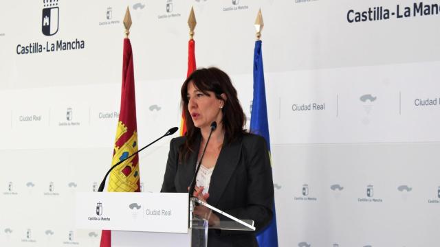 La portavoz Blanca Fernández en rueda de prensa.