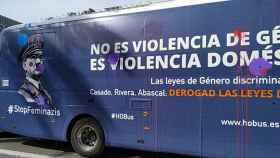 El autobús de HazteOír por el que fue multado por el Ayuntamiento de Barcelona.