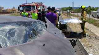 Un espectacular accidente de tres coches en Orihuela provoca nueve heridos