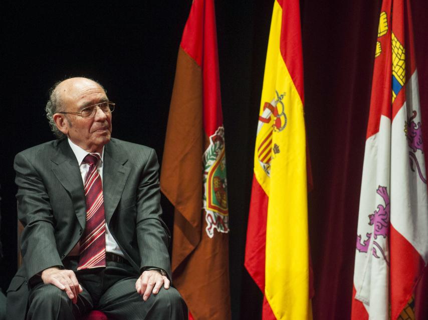 El empresario fallecido José Antolín Toledano, durante la recepción de la Medalla de Oro de Burgos en el año 2012.