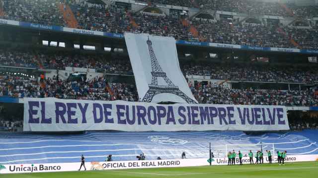 El rey de Europa siempre vuelve, la pancarta del Santiago Bernabéu