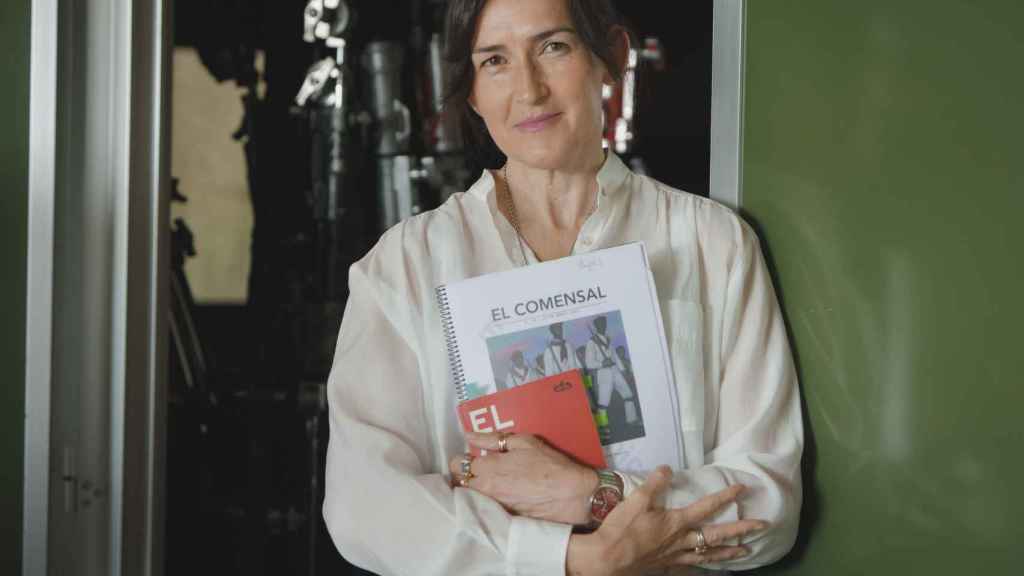 Ángeles González-Sinde estrena en cines la película 'El comensal'.