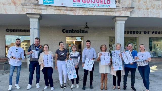 Presentación de las guías de comercio y hostelería de Guijuelo